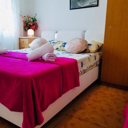Suncica Apartments Kastela Luaran gambar