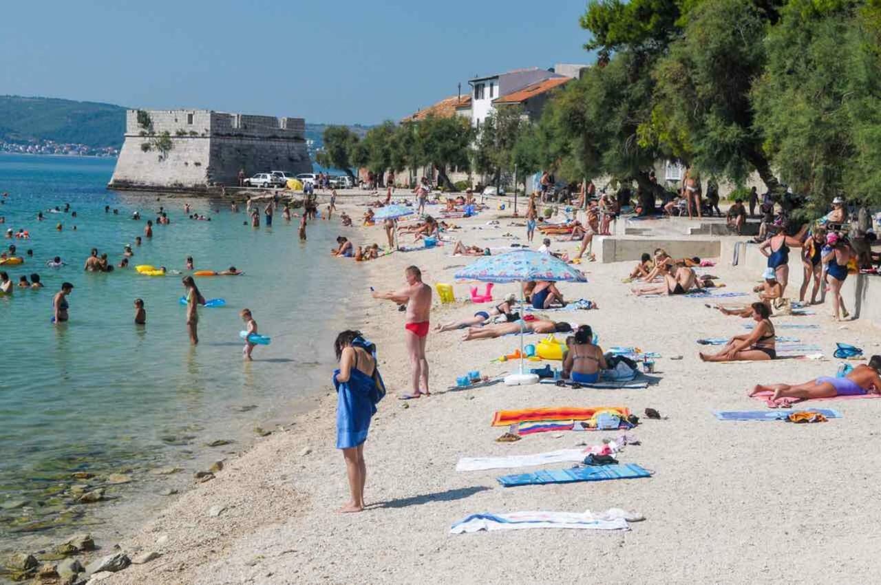 Suncica Apartments Kastela Luaran gambar