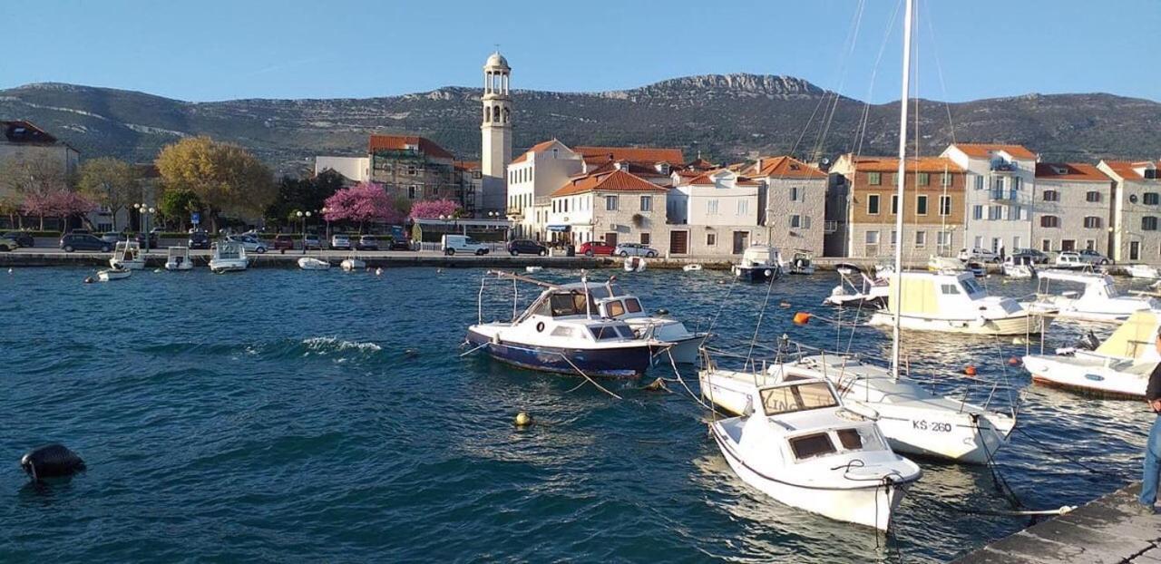 Suncica Apartments Kastela Luaran gambar